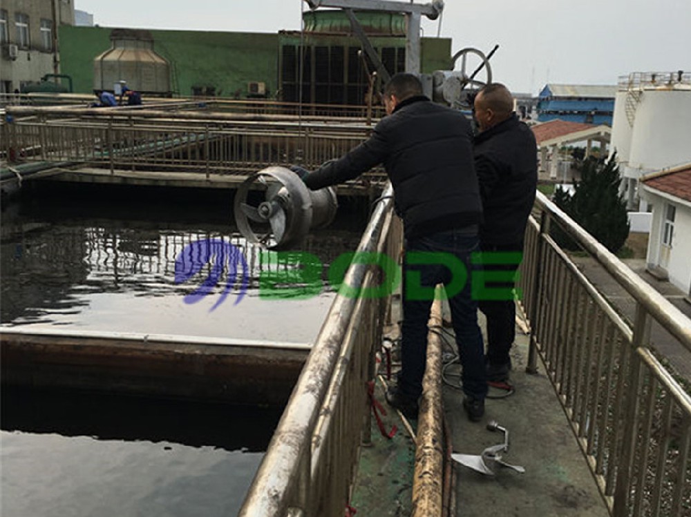 QJB潛水?dāng)嚢铏C(jī)安裝現(xiàn)場